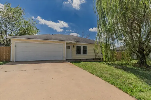 22023 Annette Drive, Siloam Springs, AR 72761
