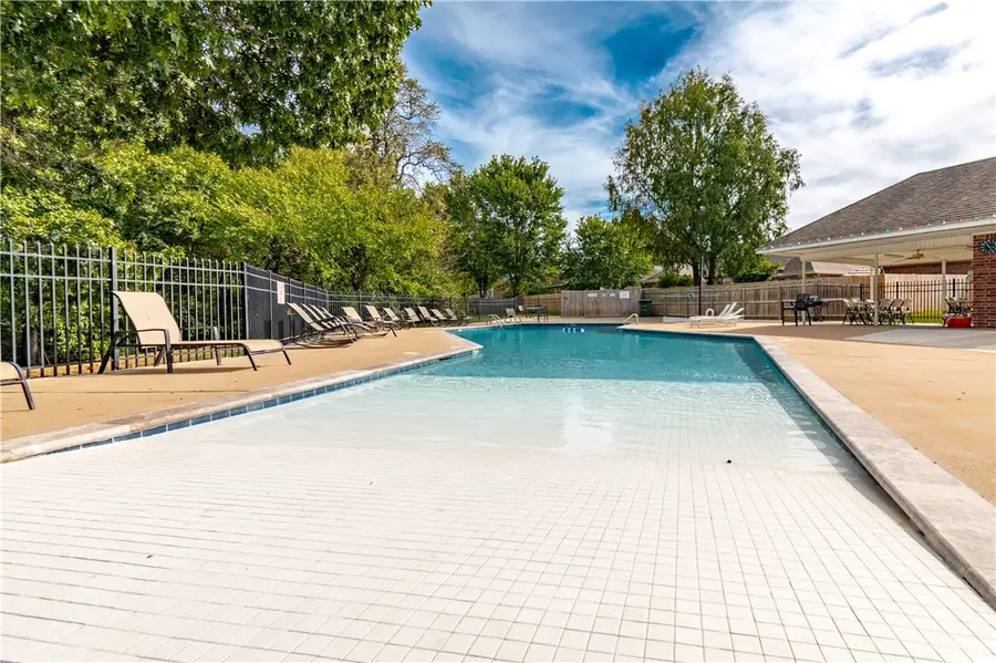 4473 W Castlebury Lane, Fayetteville, AR 72704 - #2