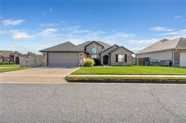 807 Sand Street, Cave Springs, AR 72718
