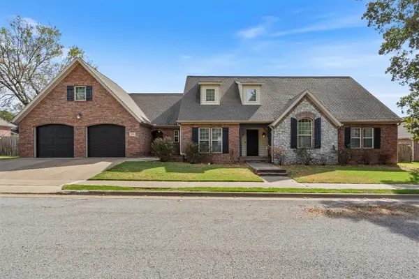 2809 Cortney Circle, Siloam Springs, AR 72761