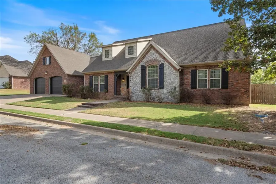 2809 Cortney Circle, Siloam Springs, AR 72761 - #2