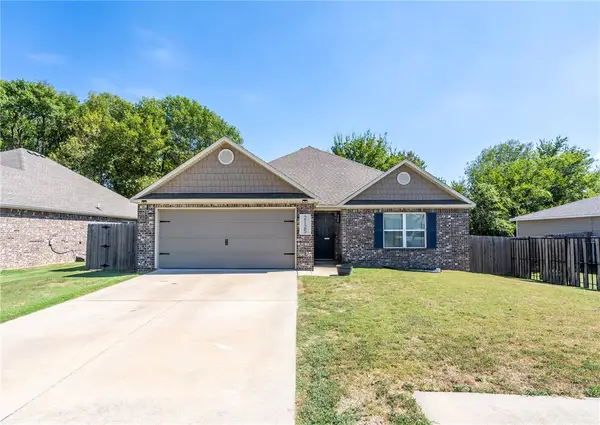 2125 Talia Trail, Siloam Springs, AR 72761