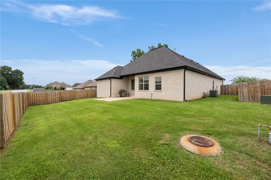 4256 Augustine Drive, Springdale, AR 72762 - #3