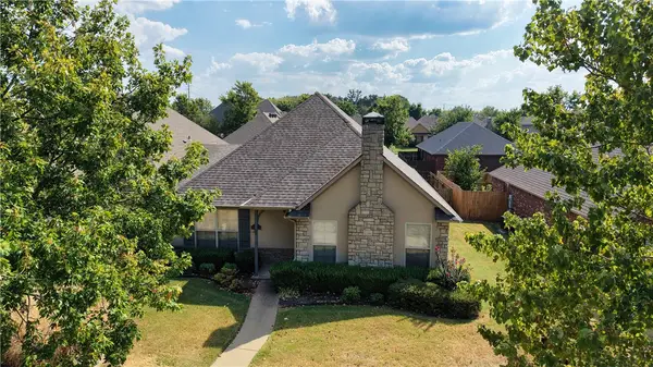 3107 SW Warberry Avenue, Bentonville, AR 72713