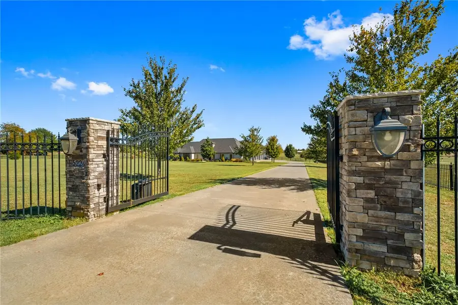 5221 George Anderson Road, Springdale, AR 72764 - #2