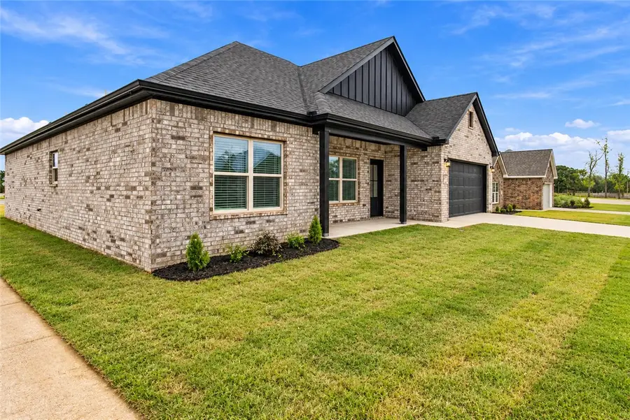 4407 SW Pawhuska Street, Bentonville, AR 72713 - #2
