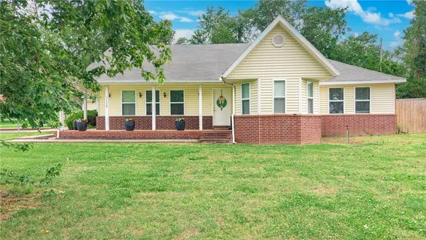 1110 Main Street, Cave Springs, AR 72718