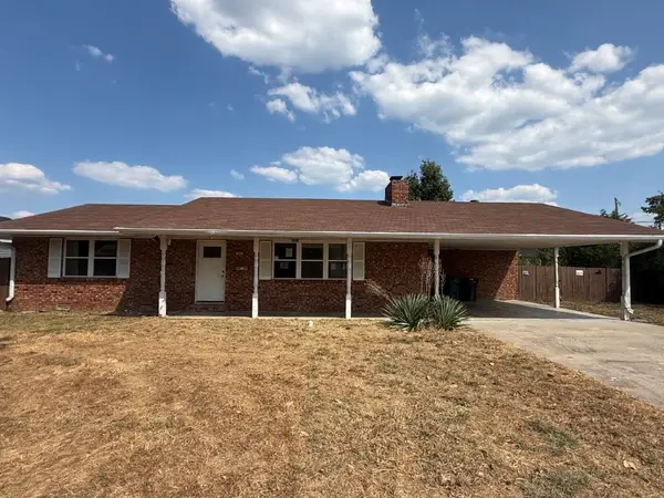 305 N 9th Street, Rogers, AR 72756