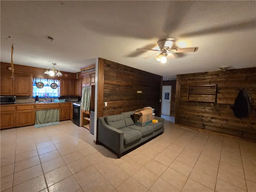 907 SW 4th Avenue, Gravette, AR 72736 - #2