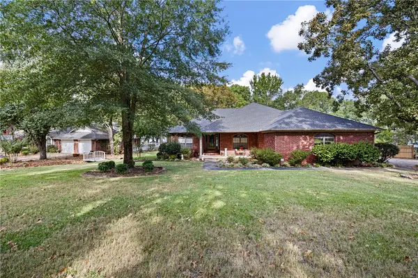 111 Jennifer Drive, Russellville, AR 72802