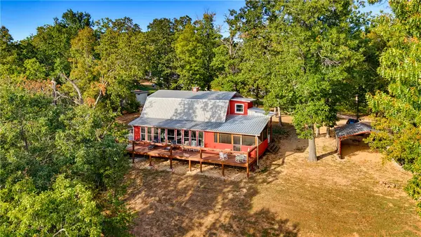 10528 Lakeside Drive, Rogers, AR 72756
