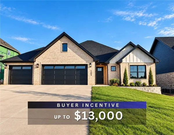1604 Crystal Clear Lane, Cave Springs, AR 72718