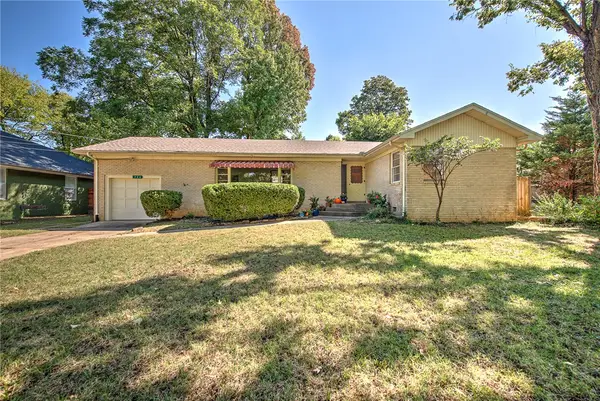 724 N Washington Avenue, Fayetteville, AR 72701