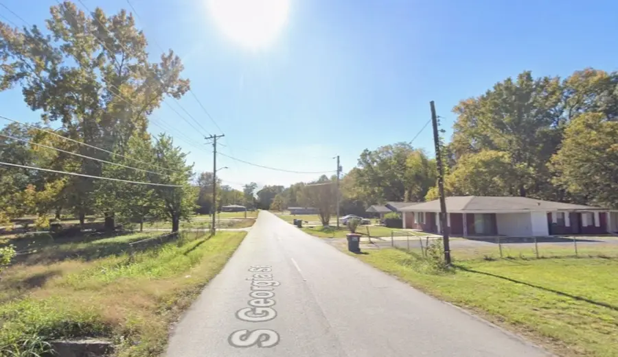 2102 S Georgia Street, Pine Bluff, AR 71601 - #3