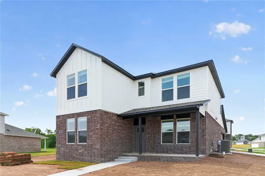 4690 W Buckaroo Street, Fayetteville, AR 72704 - #2