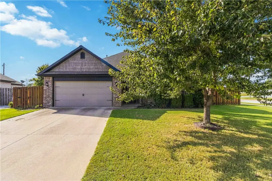 5702 W Red Maple Drive, Rogers, AR 72758 - #2