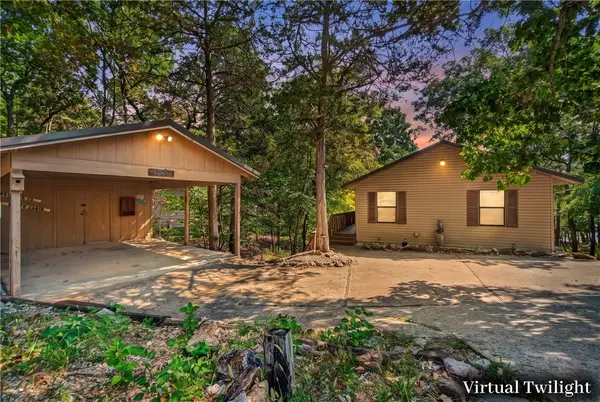 21265 Maple Drive, Garfield, AR 72732
