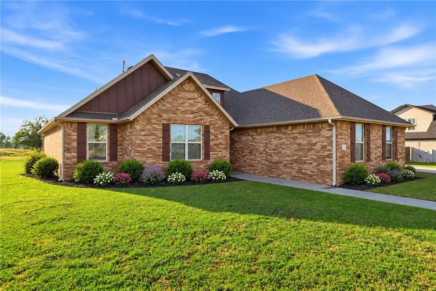 18397 Astor Drive, Fayetteville, AR 72704 - #2