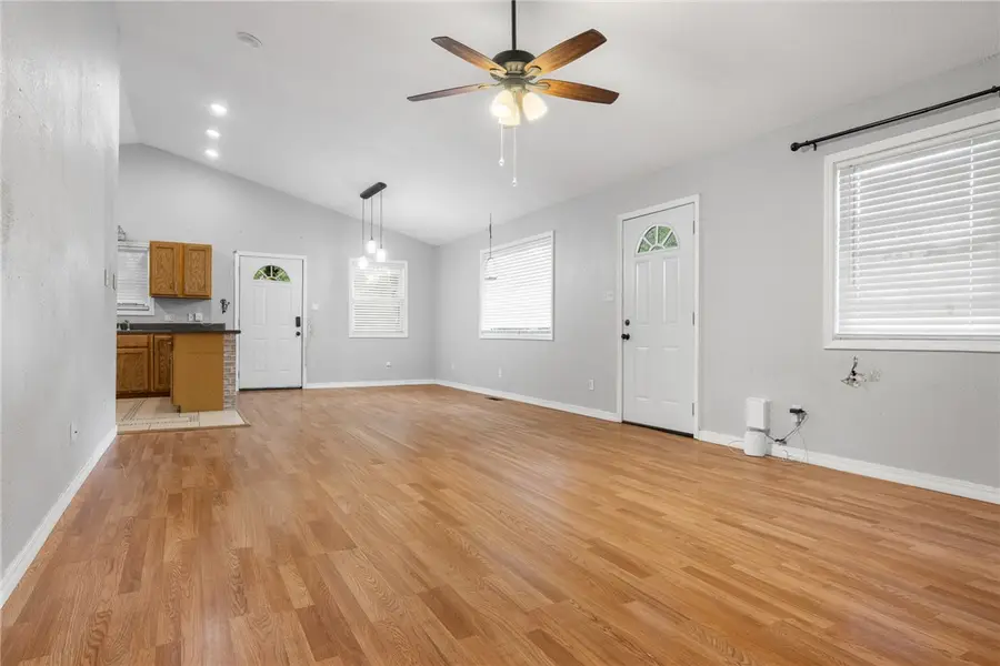 511 E Gordon Avenue, Harrison, AR 72601 - #3