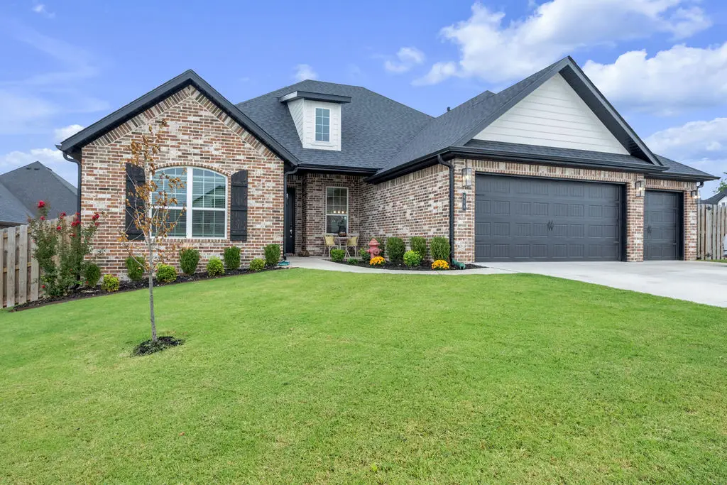 418 Casella Street, Tontitown, AR 72762 - #1