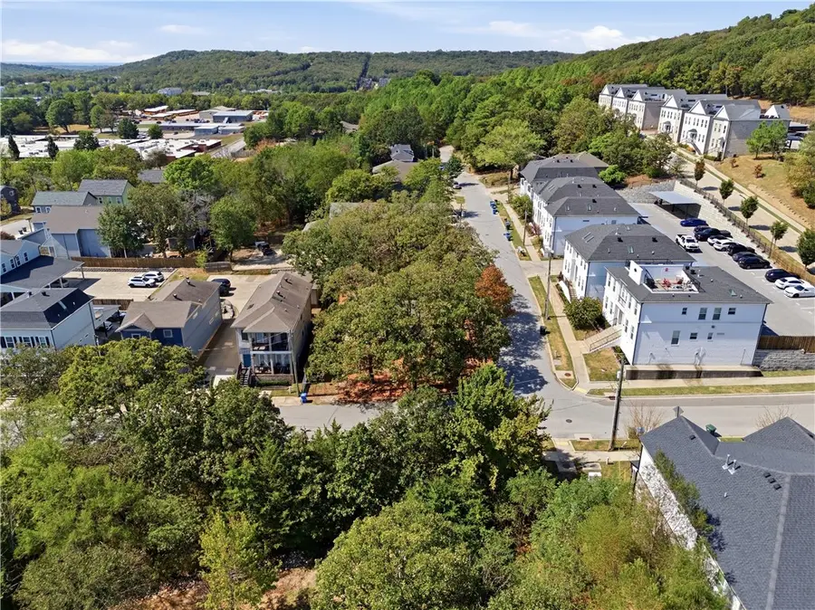 223 Cross Avenue, Fayetteville, AR 72701 - #2