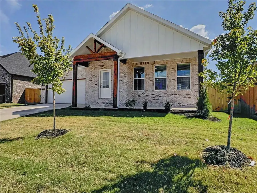 6805 SW Basswood Avenue, Bentonville, AR 72713 - #2