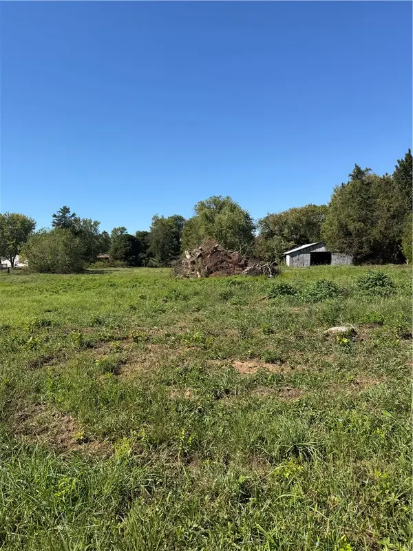 Address Withheld By Seller, Russellville, AR 72802