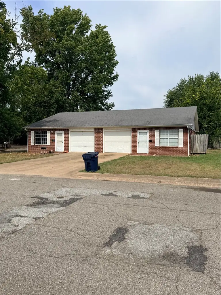 612 & 614 W Lucas Street, Clarksville, AR 72830 - #1