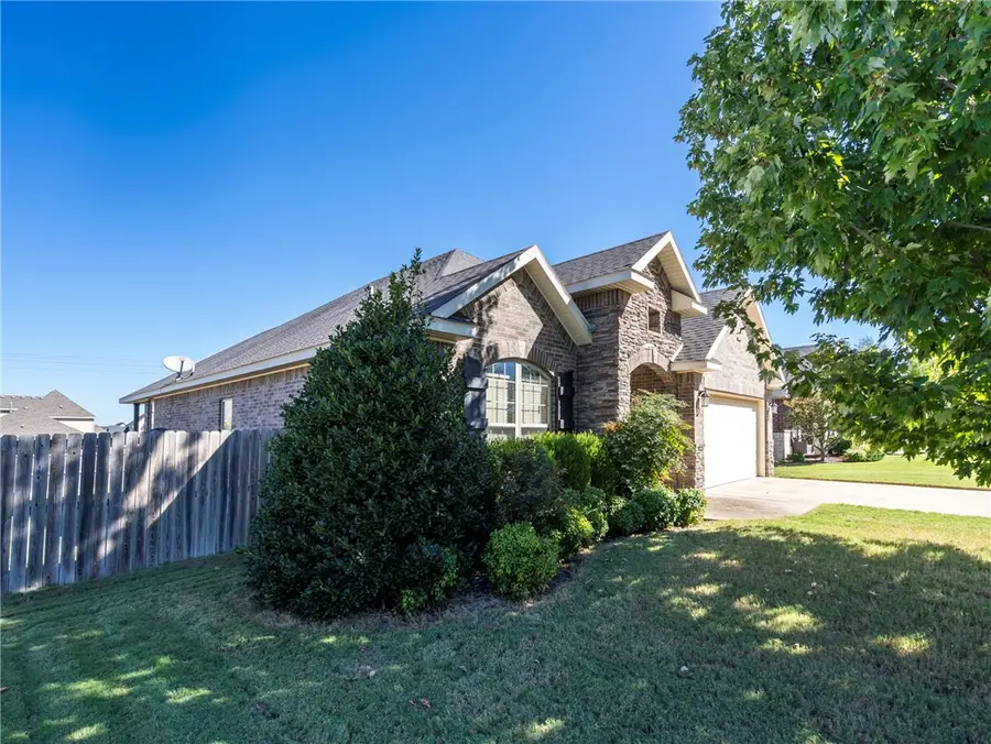 1430 Gooseneck Lane, Cave Springs, AR 72718 - #2