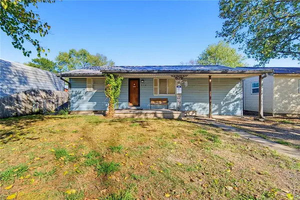 316 N Little Avenue, Gentry, AR 72734