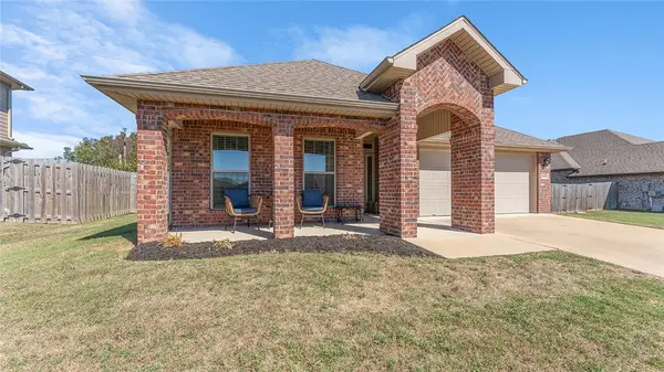 3660 Macintosh Way, Centerton, AR 72712