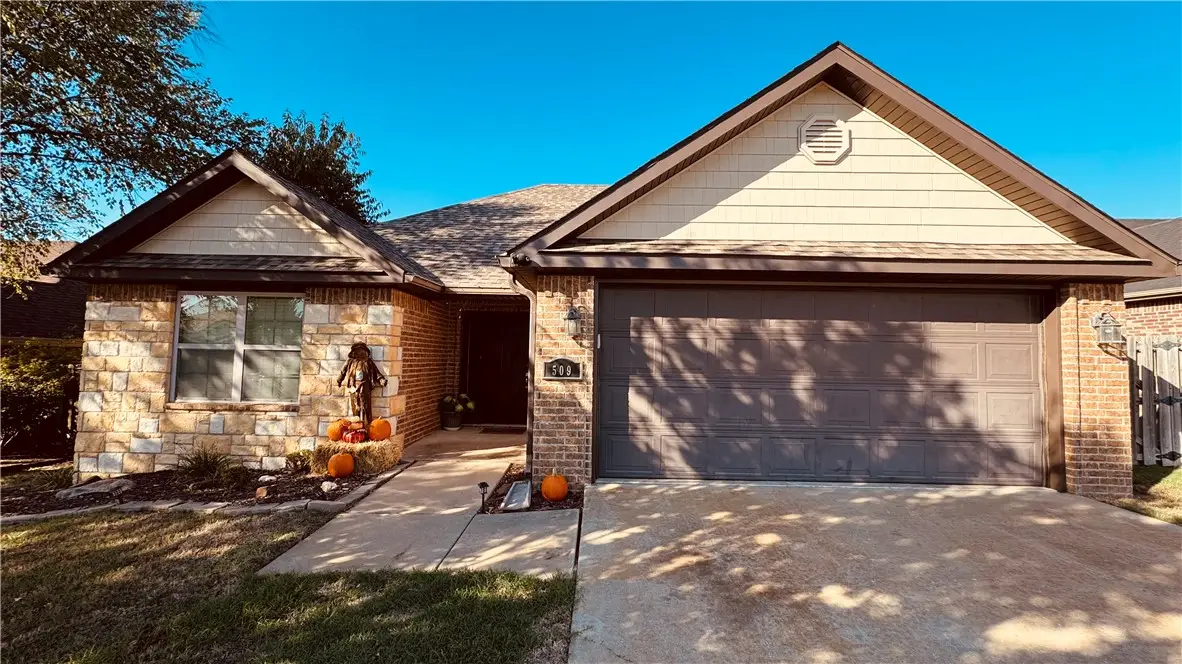 509 W Worchester, Siloam Springs, AR 72761 - #1