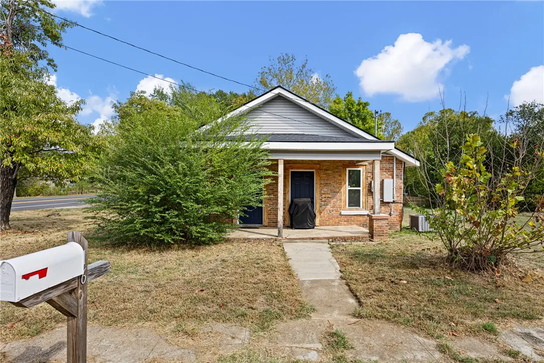 16 Price Street, London, AR 72847 - #1