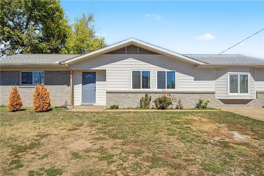 625 W Olive Street, Rogers, AR 72756 - #2