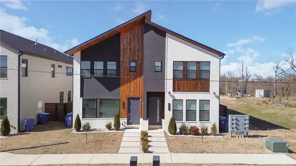 1149 NE Monroe Street, Bentonville, AR 72712