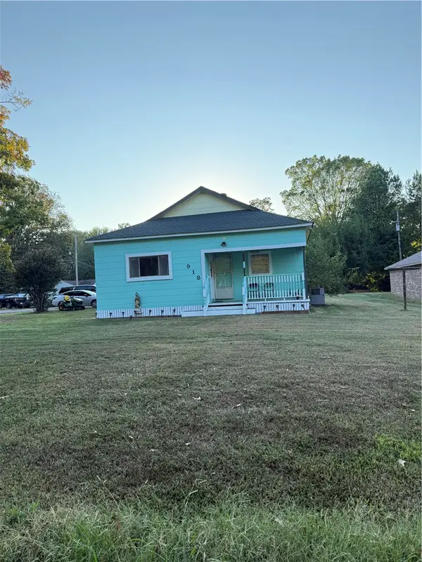 918 S Hartford Avenue, Russellville, AR 72801