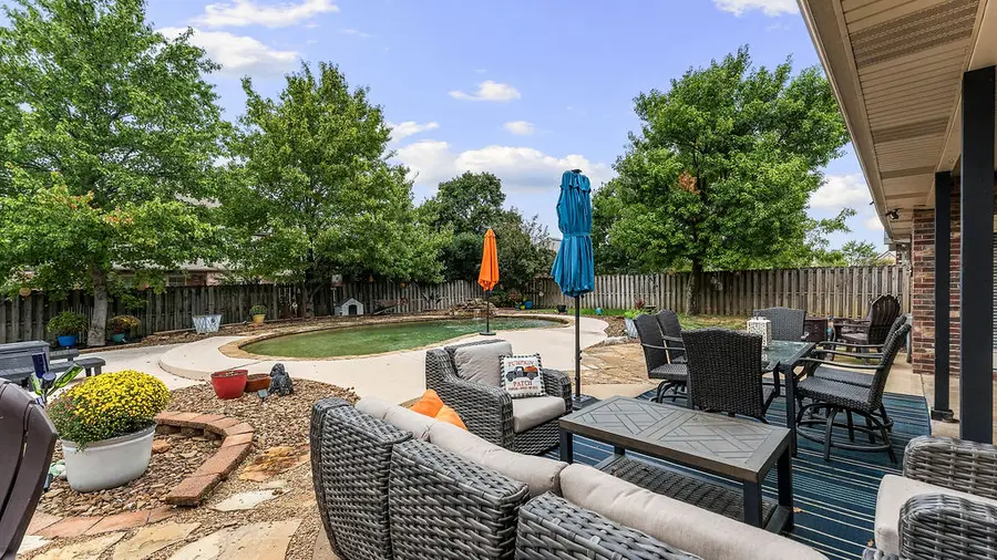 3706 SW Lone Oak Avenue, Bentonville, AR 72712 - #3