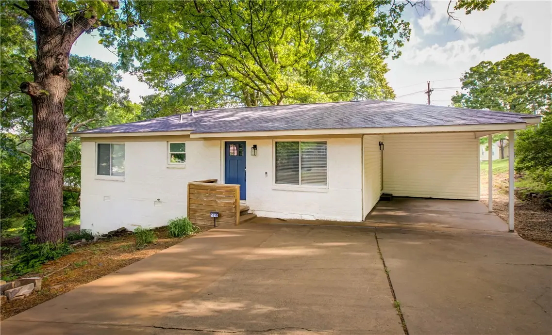 1810 S Custer Lane, Fayetteville, AR 72701 - #1