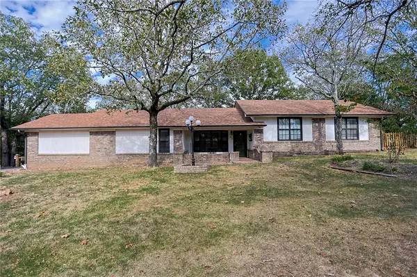 40 Windwood Loop, Conway, AR 72034