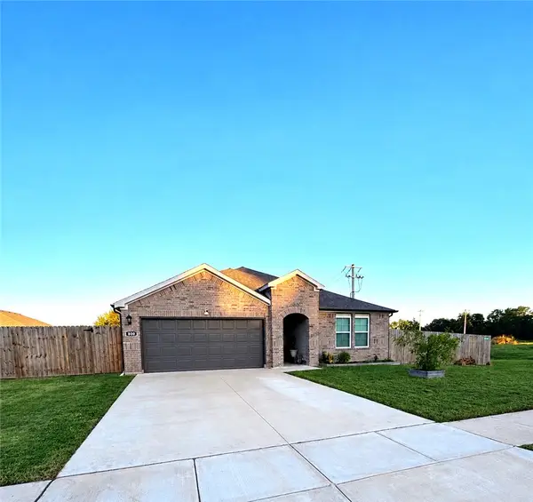 800 Buffalo Avenue, Gentry, AR 72734