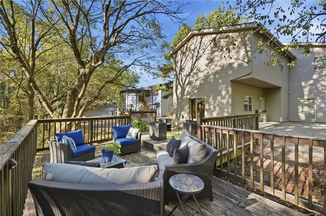 2080 Van Buren, Eureka Springs, AR 72632 - #1