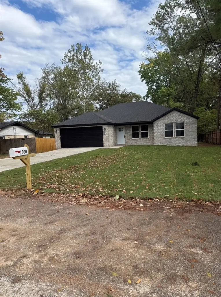 1300 Coler Drive, Pea Ridge, AR 72751 - #1
