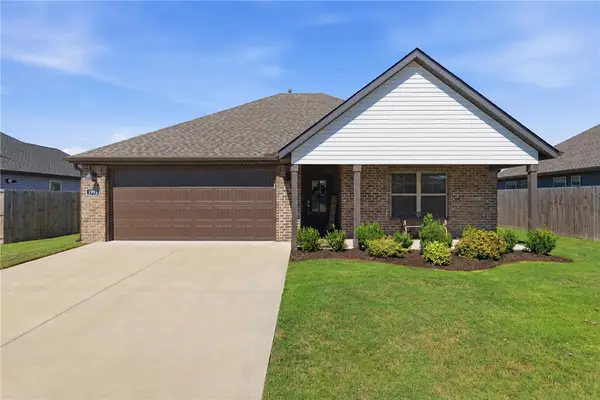 1905 Hudson Drive, Siloam Springs, AR 72761