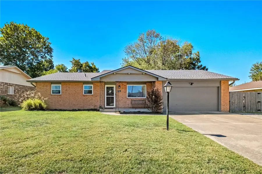 904 White Road, Springdale, AR 72762 - #3