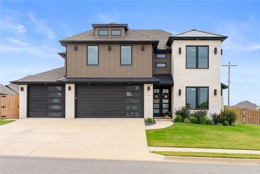 1911 Gaines Street, Pea Ridge, AR 72751 - #3