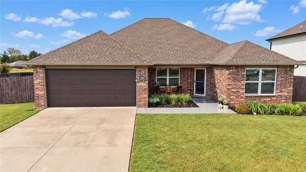 1002 Macy Lane, Elkins, AR 72727
