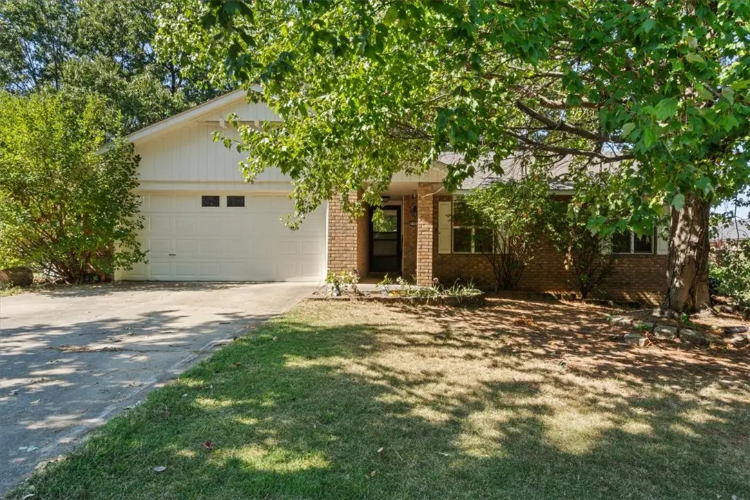 2000 Glen Street, Springdale, AR 72762 - #1