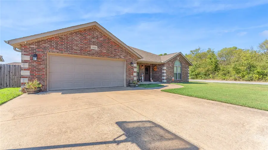 1910 N Midland Knoll Court, Siloam Springs, AR 72761 - #2