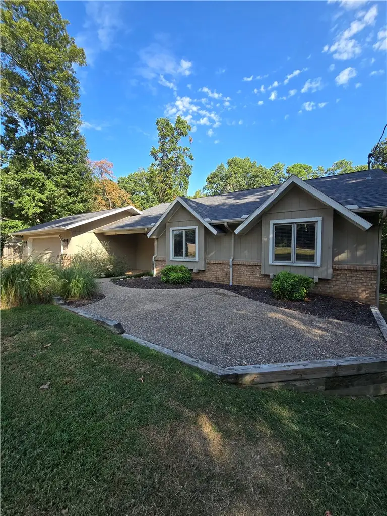 5 Winters Drive, Bella Vista, AR 72714 - #2