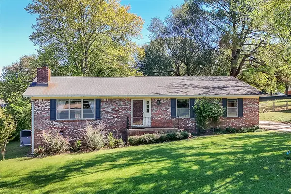 2804 N Erie Avenue, Russellville, AR 72802